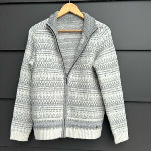 Northern Reflections zip up Cardigan - Winter/Festive theme - cream/grey - M